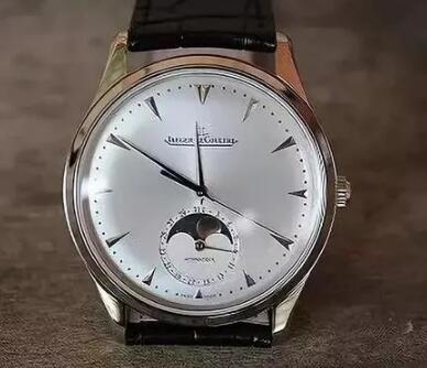 Jaeger-LeCoultre Master moon watch is best choice for gentlemen.
