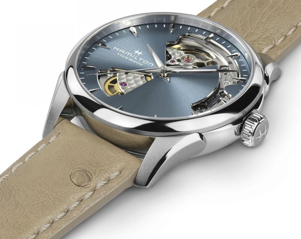 Swiss replication watches forever are tasteful with beige straps.